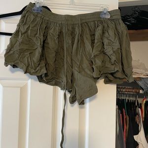 Jack by BB Dakota Olive Green Drawstring Waist Shorts